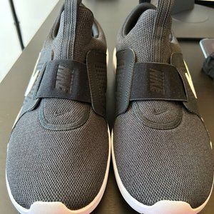 (WMNS) Nike AD Comfort 'Black White' DJ1001-002